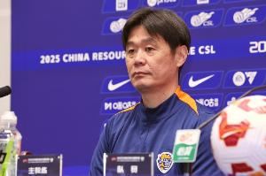 赛前声音|李霄鹏：希望明天全力以赴能够在主场拿分